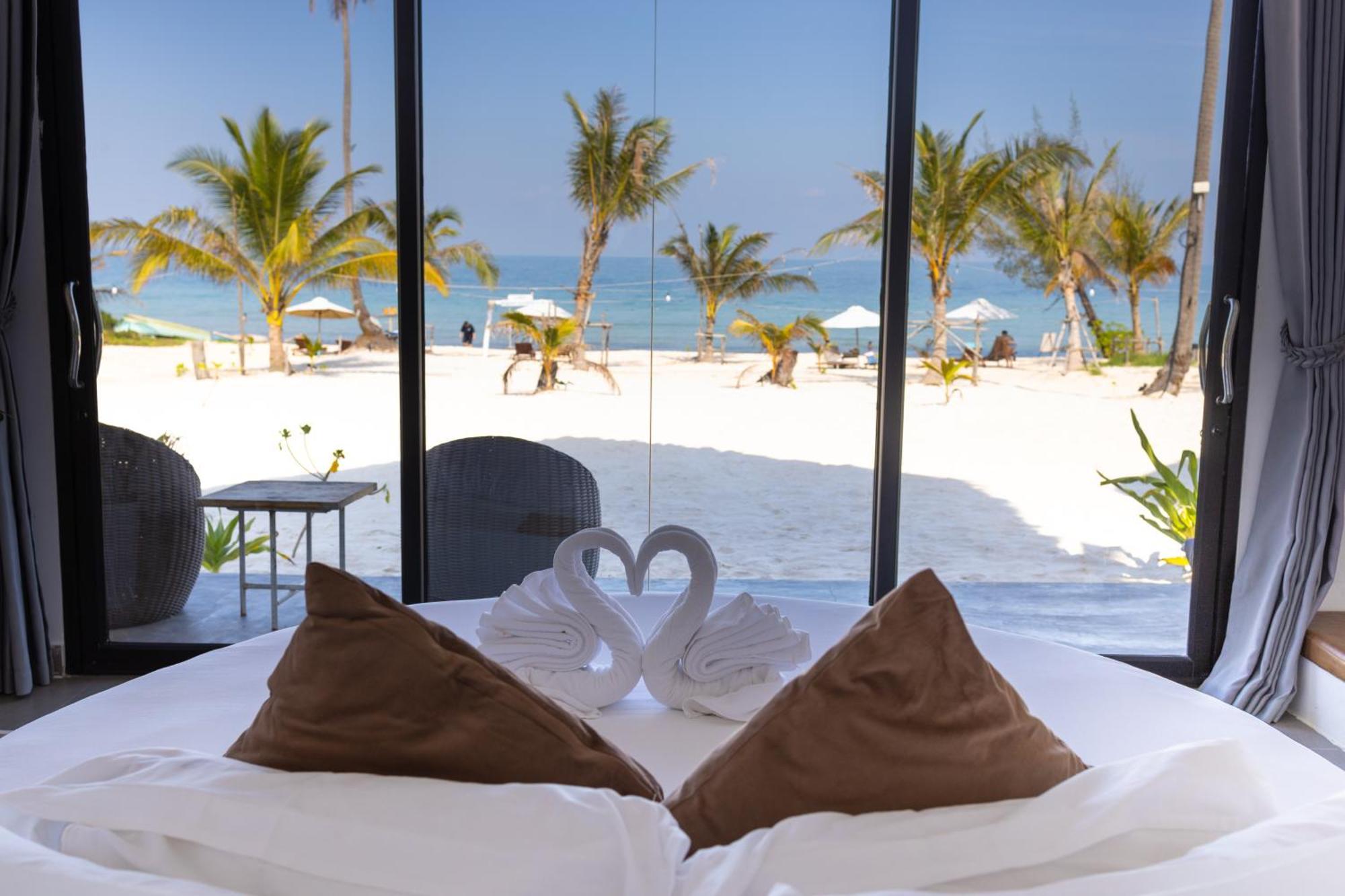 Hotel Luna Koh Rong Pagoda Beach Exterior foto